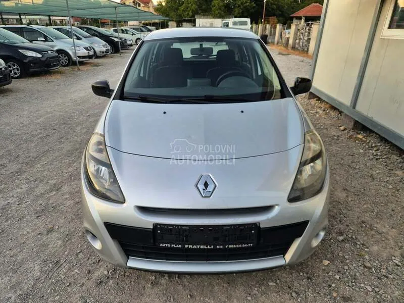 Renault Clio 2011 photo 3