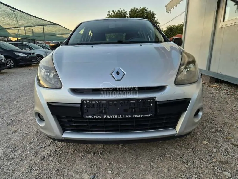 Renault Clio 2011 photo 4