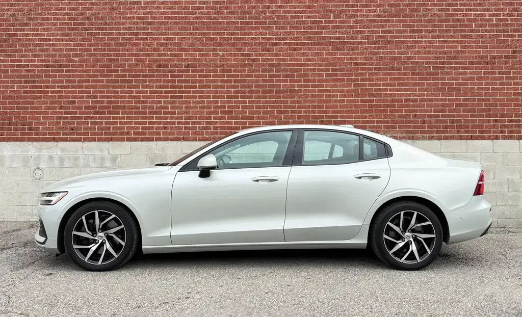 Volvo S60 2019 photo 4