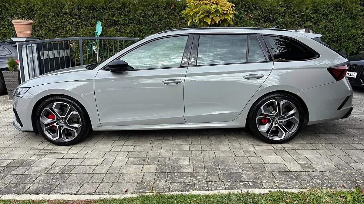 Skoda Octavia 2021 photo 3