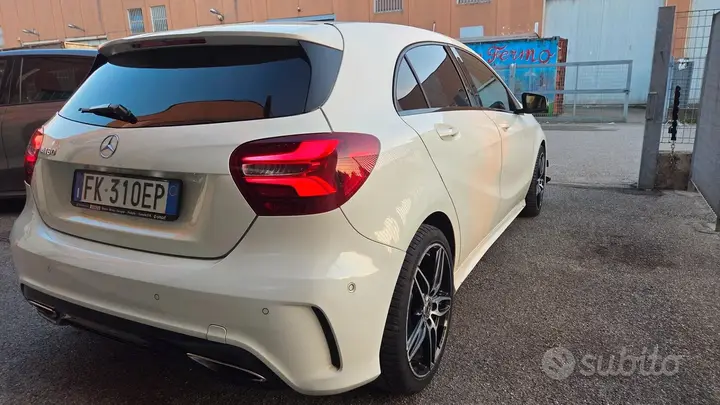 Mercedes-Benz A 180 2017 photo 4