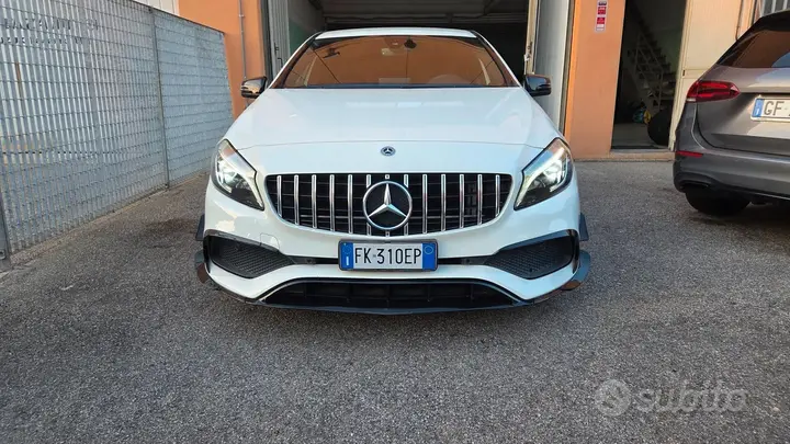 Mercedes-Benz A 180 2017 photo 2