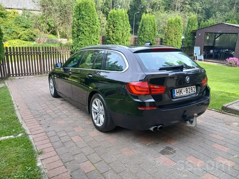 BMW 530 2011 photo 3