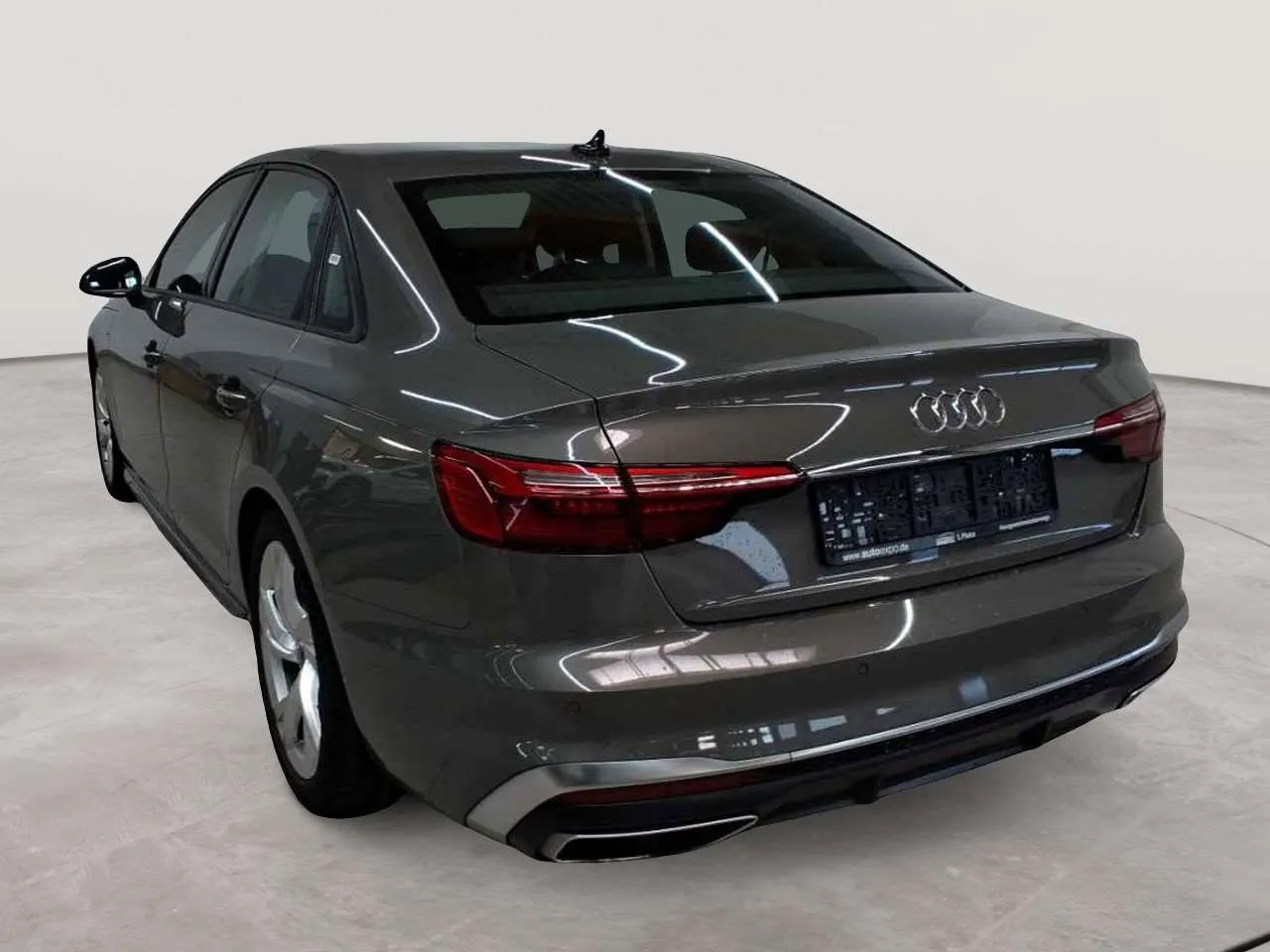 Audi A4 2024 photo 5