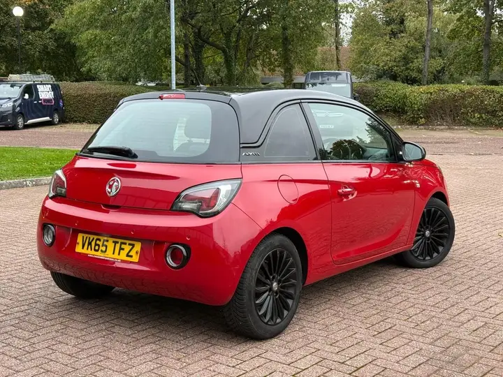 Vauxhall Adam 2015 photo 4