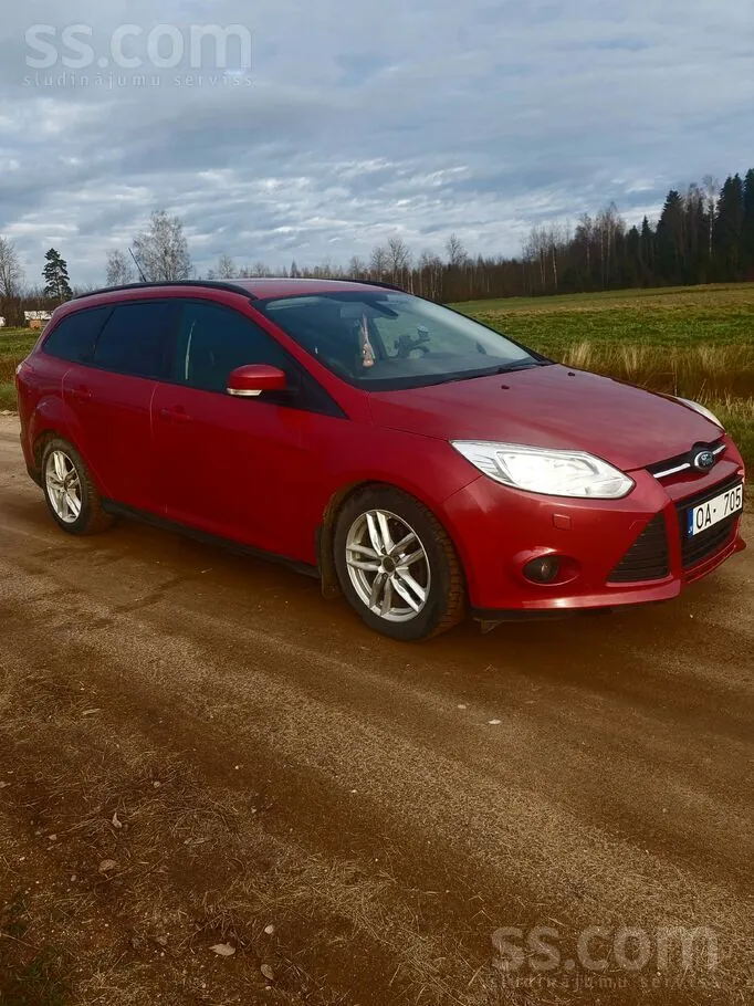 Ford Focus 2011 photo 3