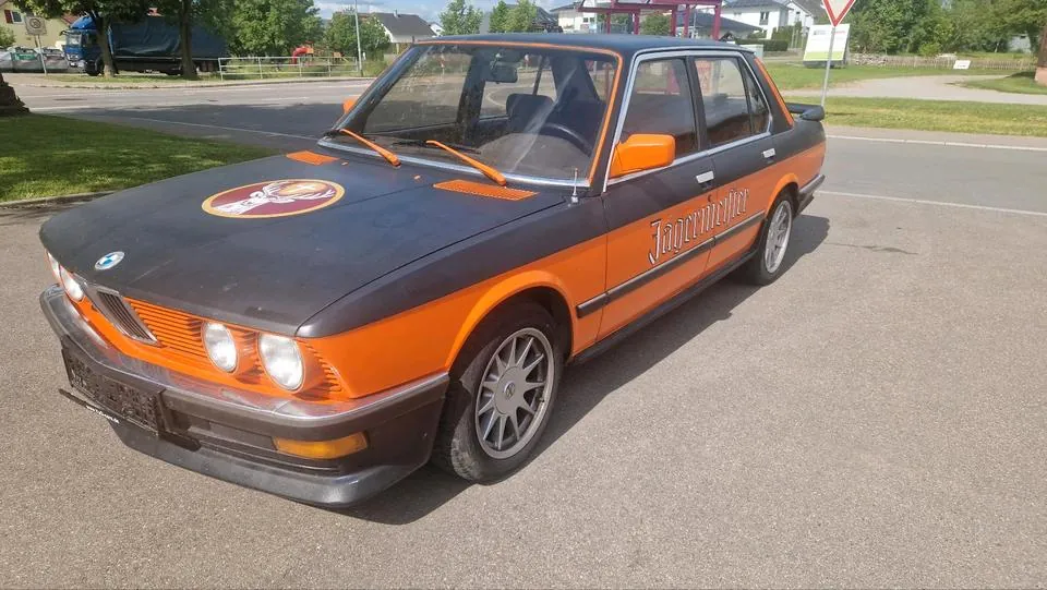 BMW 520I