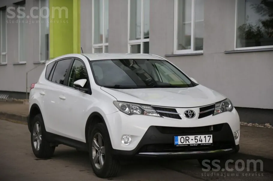 Toyota Rav4 2015 photo 4