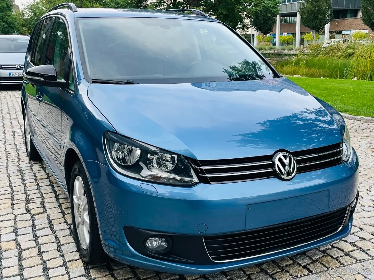 Volkswagen Touran 2013 photo 4