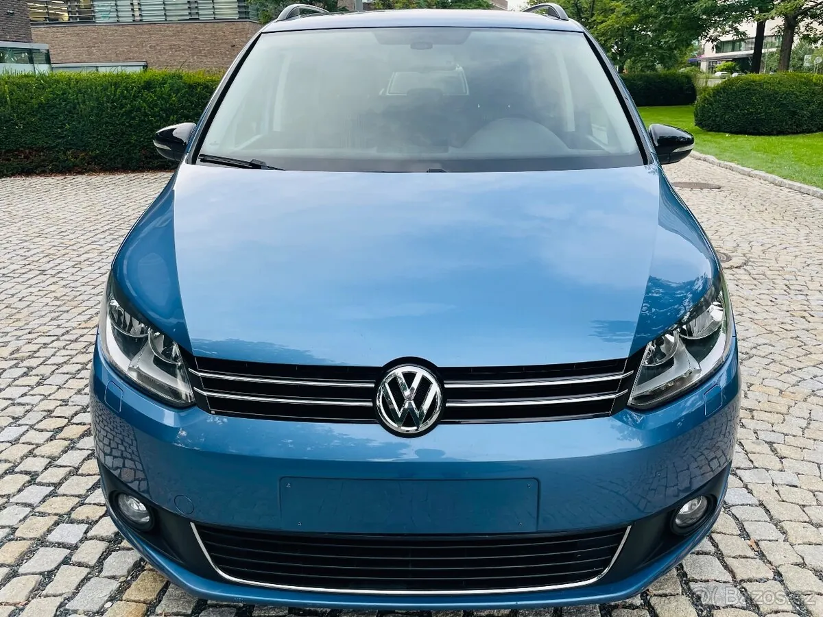 Volkswagen Touran 2013 photo 3