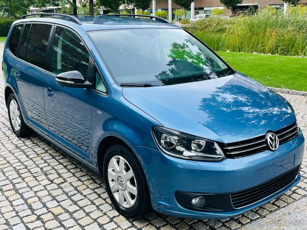 Volkswagen Touran 2013 photo 5