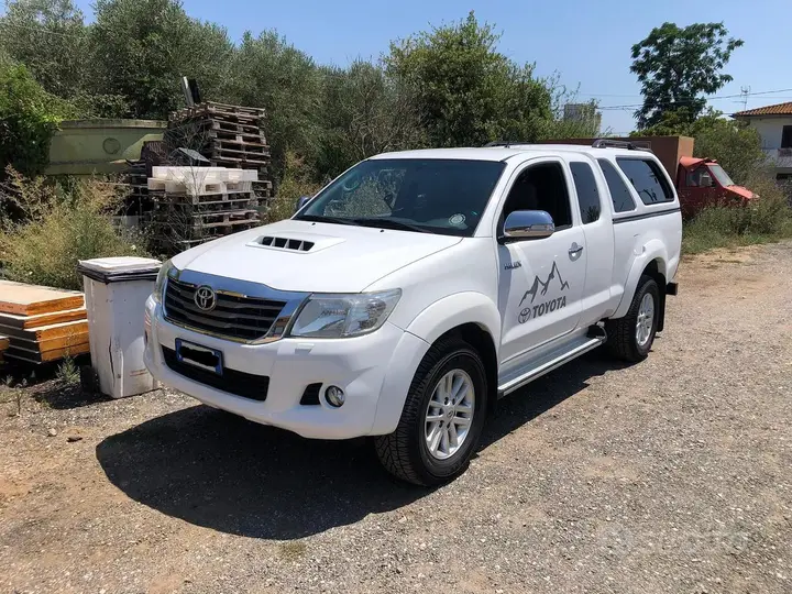 Toyota Hilux 2013 photo 5