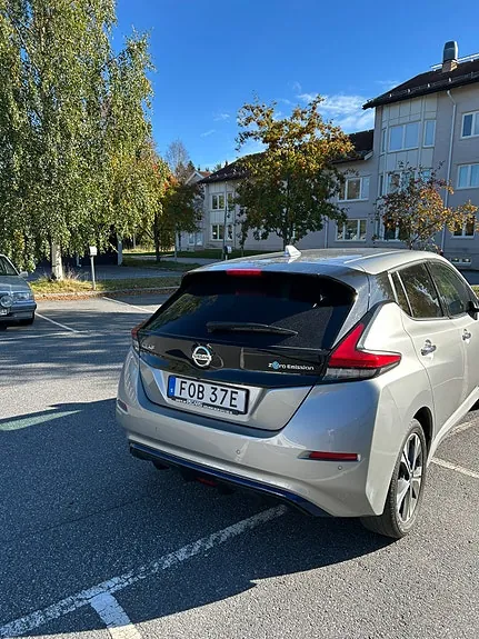 Nissan Leaf 2021 photo 4