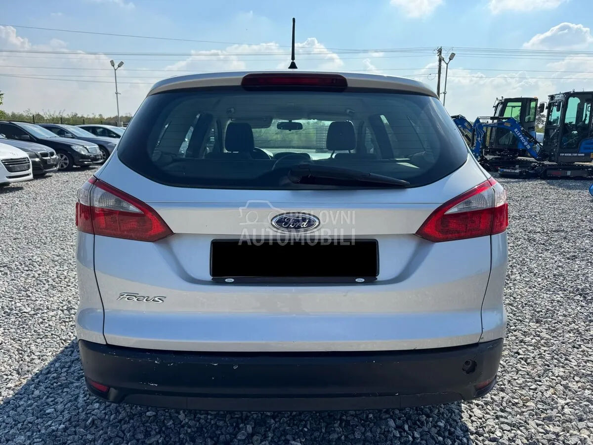 Ford Focus 2013 photo 4
