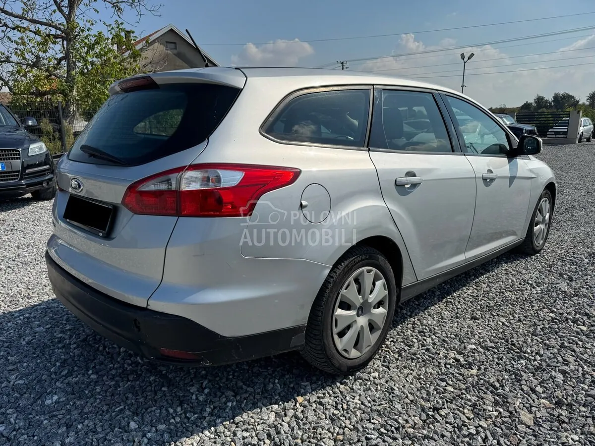 Ford Focus 2013 photo 5