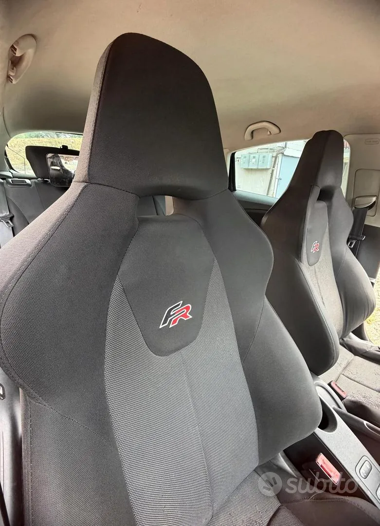 Seat Leon 2010 photo 5