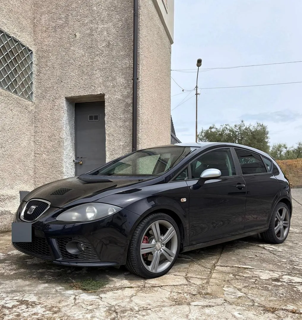 Seat Leon 2010 photo 3