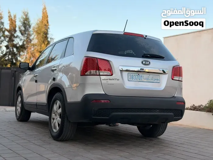 Kia Sorento 2011 photo 2