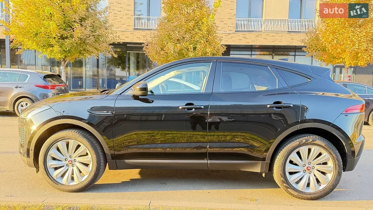 Jaguar E-Pace 2020 photo 5