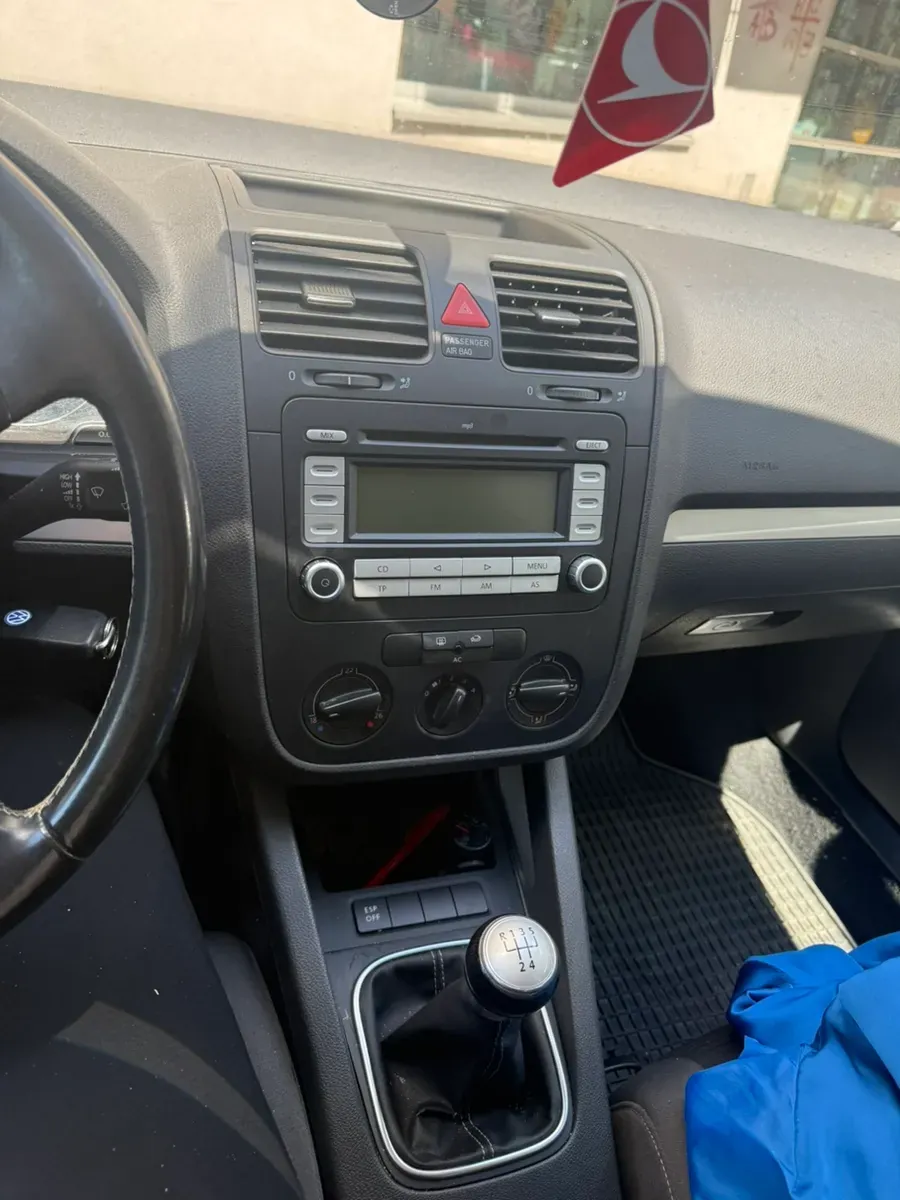Volkswagen Golf 2008 photo 3