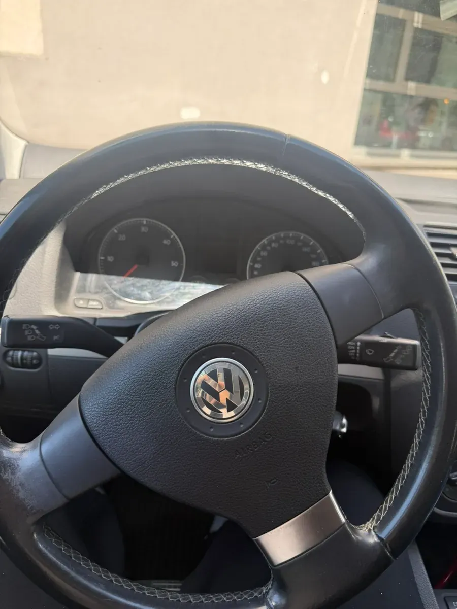 Volkswagen Golf 2008 photo 2