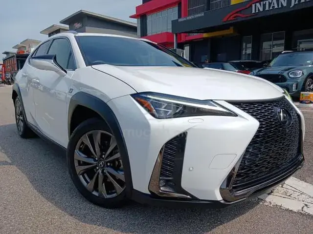 Lexus Ux200