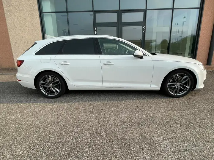 Audi A4 Avant 2016 photo 3