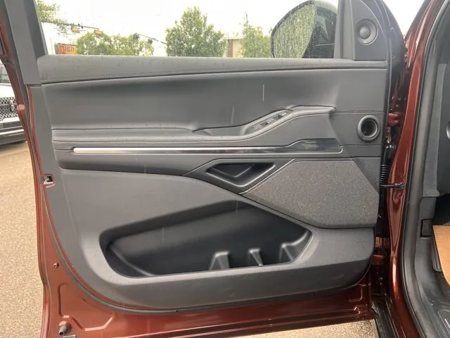 Lincoln Navigator 2027 photo 5