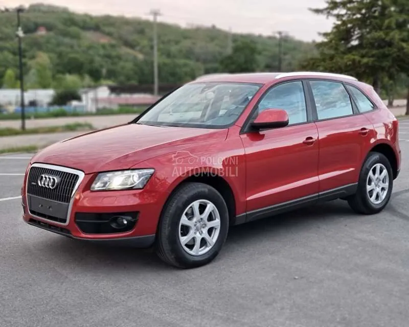 Audi Q5 2011 photo 2