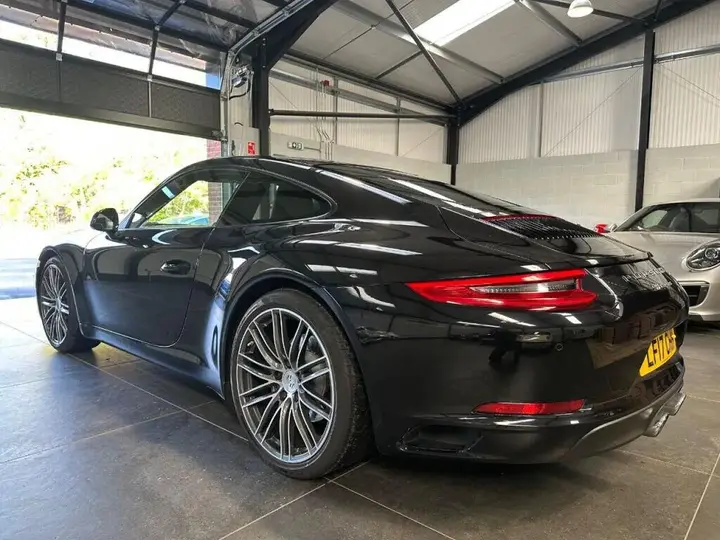 Porsche 911 2017 photo 5