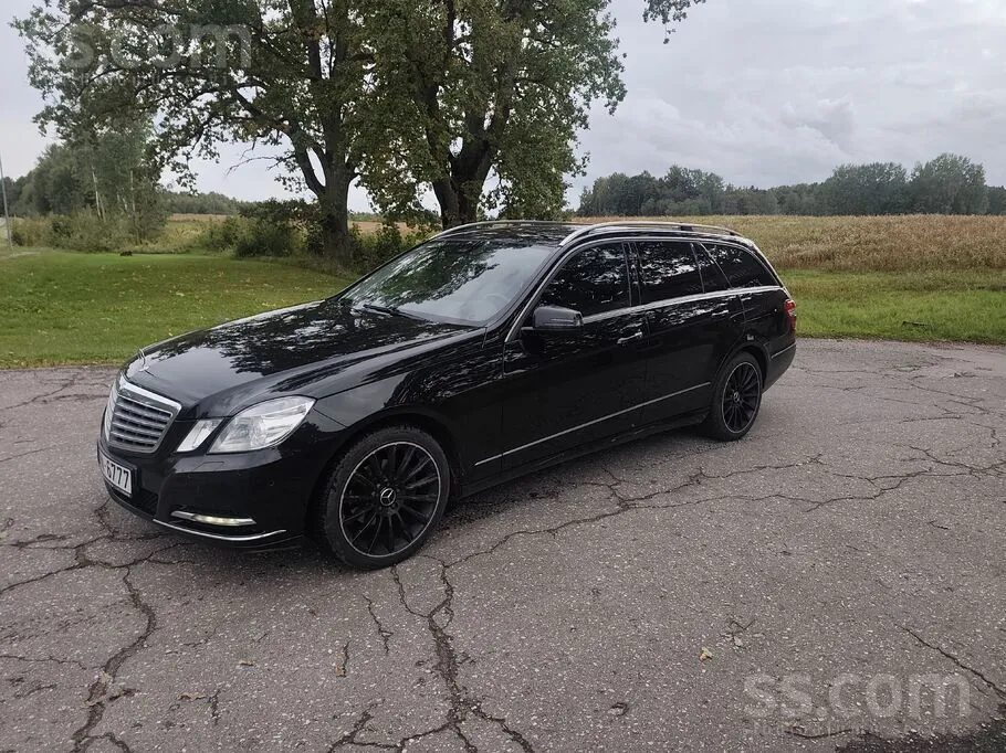 Mercedes-Benz E200 2013 photo 5