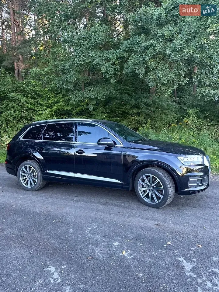 Audi Q7 2017 photo 5
