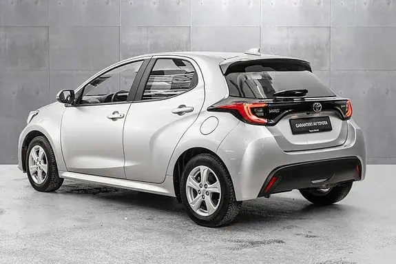 Toyota Yaris 2024 photo 3