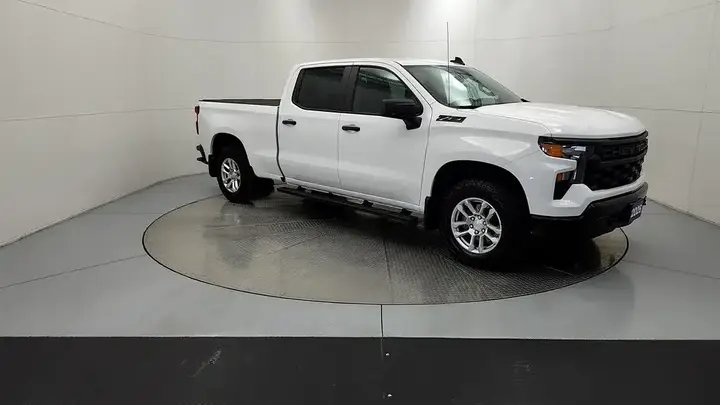 Chevrolet Silverado 1500 2026 photo 2