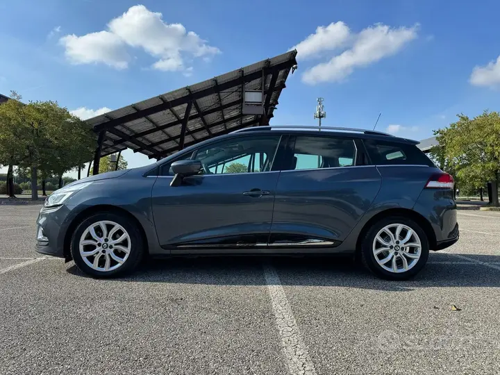 Renault Clio 2018 photo 2