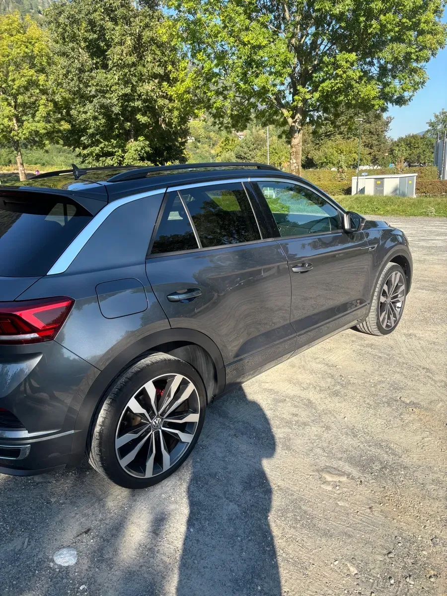 Volkswagen T-Roc 2019 photo 2