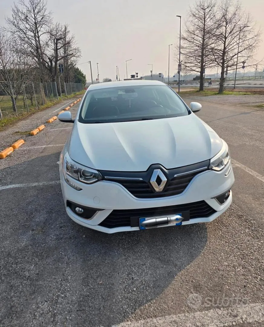Renault Megane 2018 photo 4
