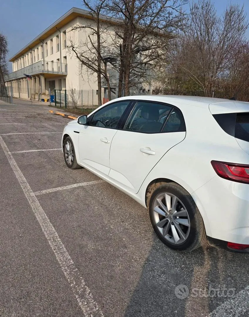 Renault Megane 2018 photo 5