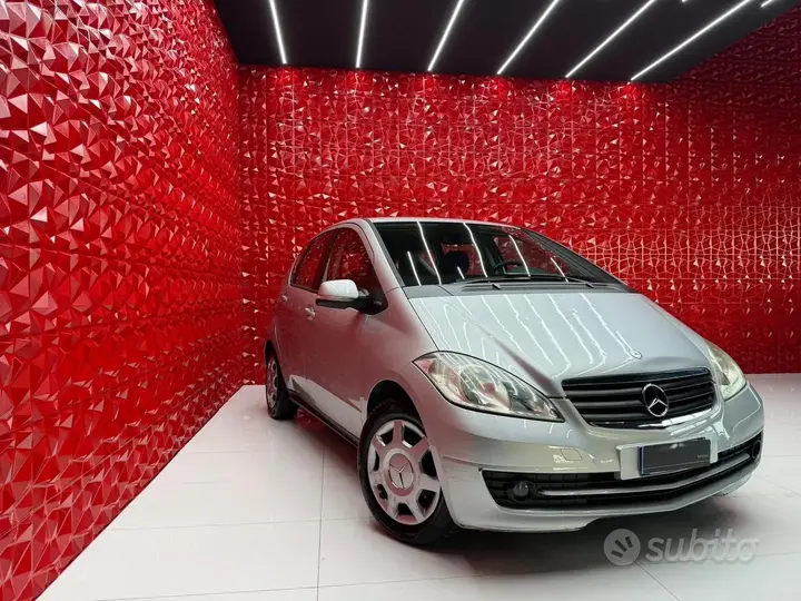 Mercedes-Benz A 2010 photo 3