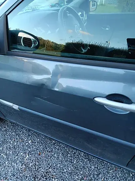 Renault Clio Iii 2010 photo 3
