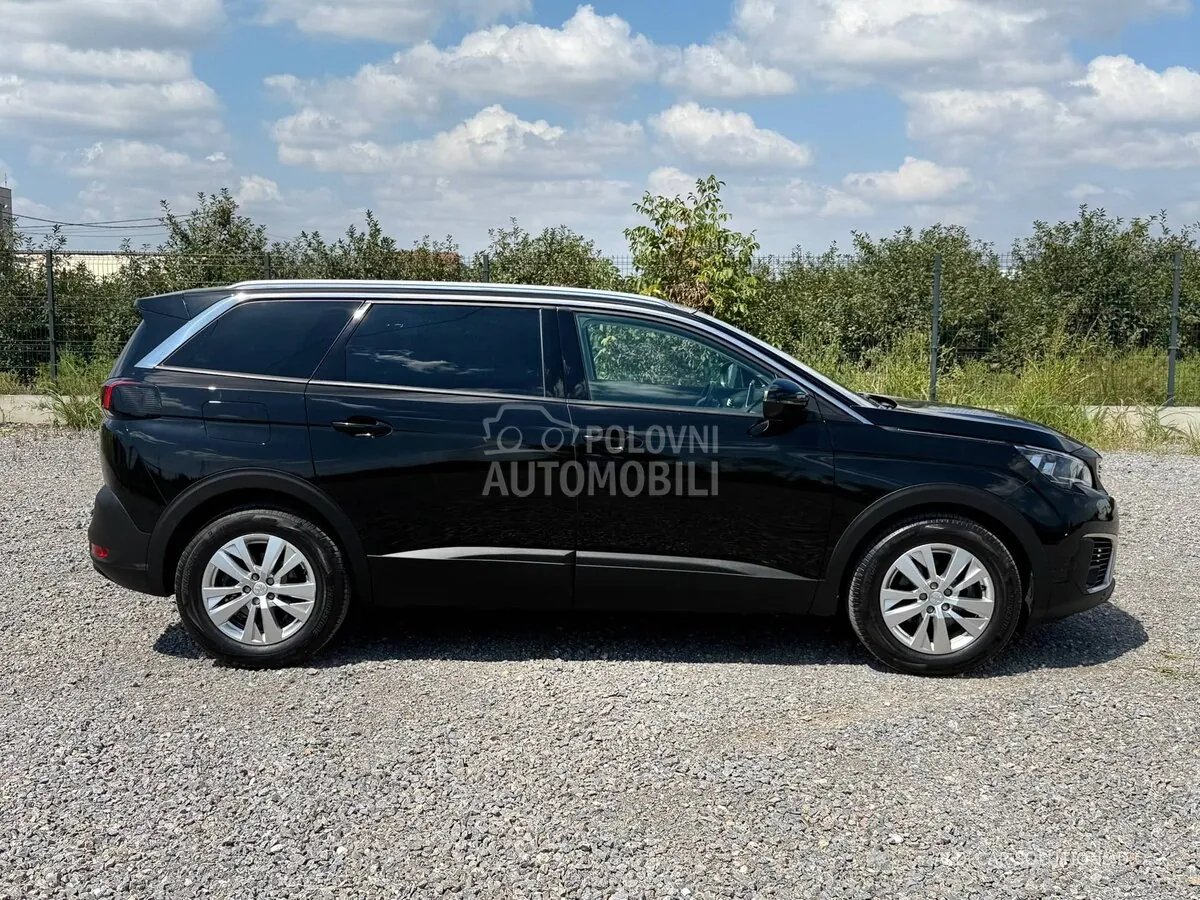 Peugeot 5008 2019 photo 2