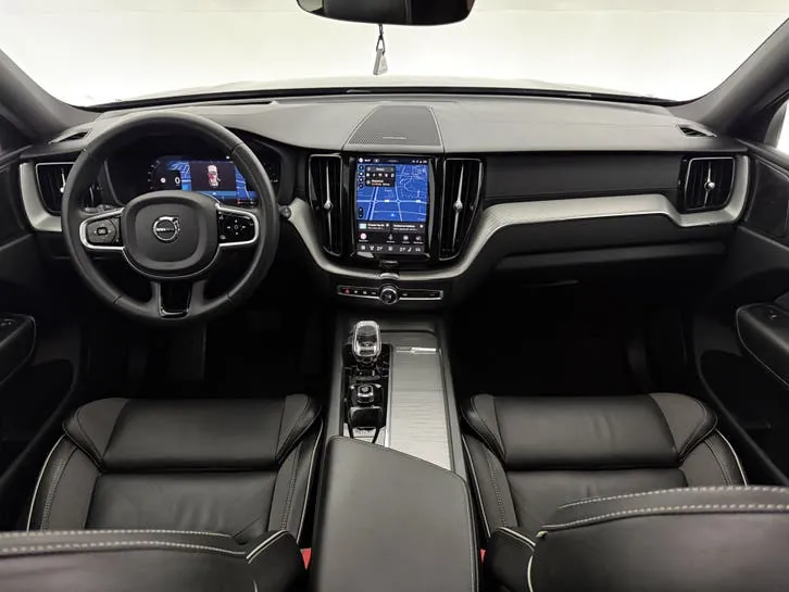 Volvo Xc60 2022 photo 2
