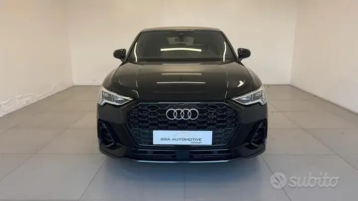 Audi Q3 2022 photo 2
