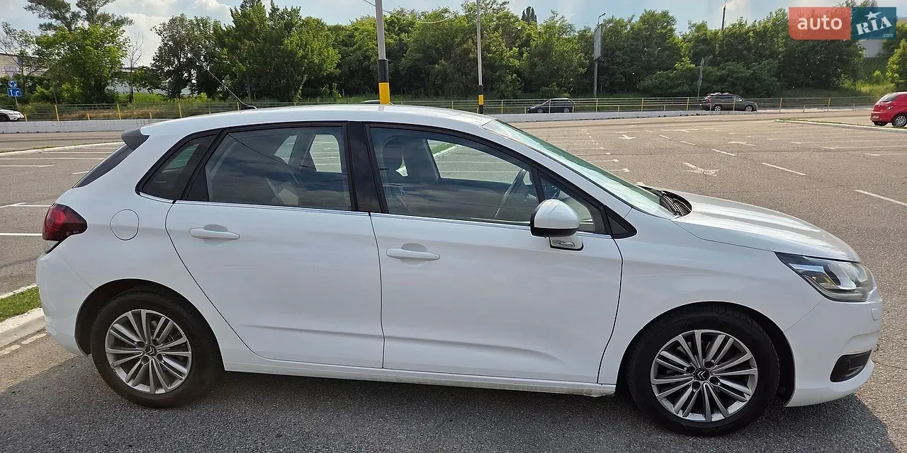 Citroen C4 2016 photo 5