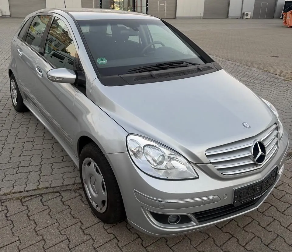Mercedes-Benz B170