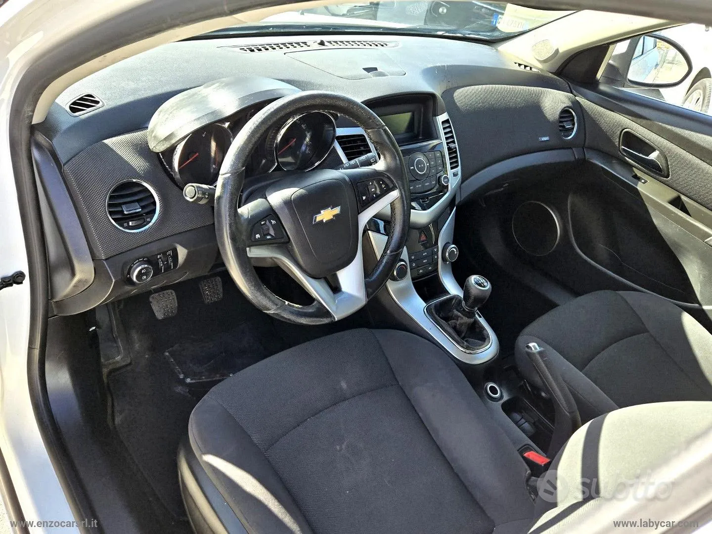 Chevrolet Cruze 2012 photo 2