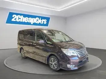 Nissan Serena 2015 photo 4