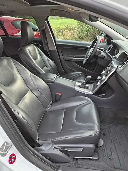 Volvo V60 2016 photo 4