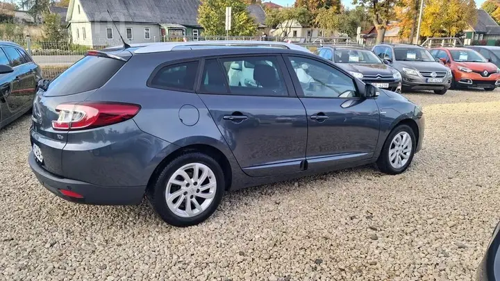 Renault Megane 2015 photo 2