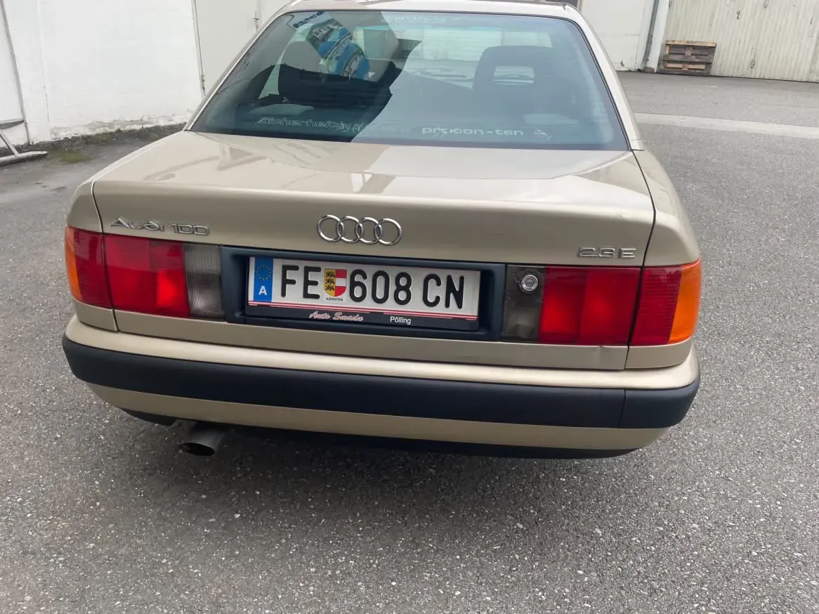 Audi A6 1991 photo 3